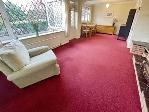 Lounge- click for photo gallery